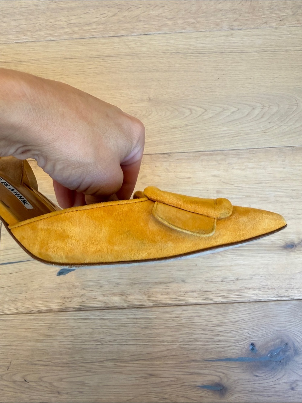 Manolo Blahnik ‘Maysli’ Slingback Pumps Yellow Size 39.5 - Picture 7 of 7